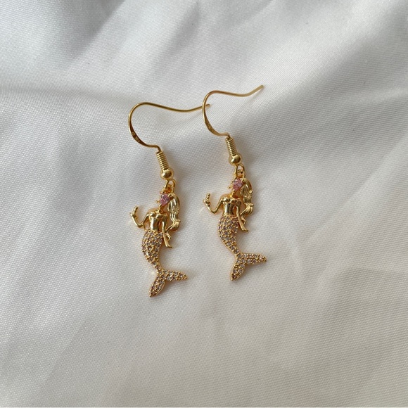 🧜‍♀️ Mermaid Earrings 1 pair - Picture 1 of 3